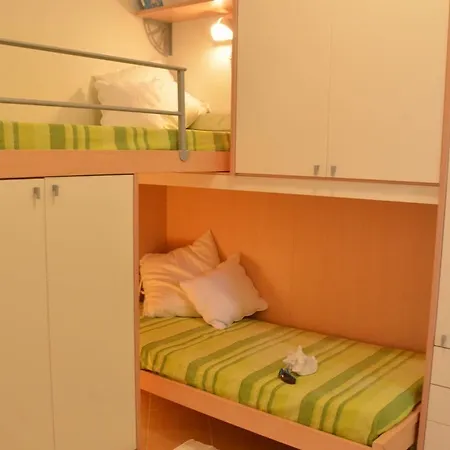 Hotel Baia Dei Lombardi 3*